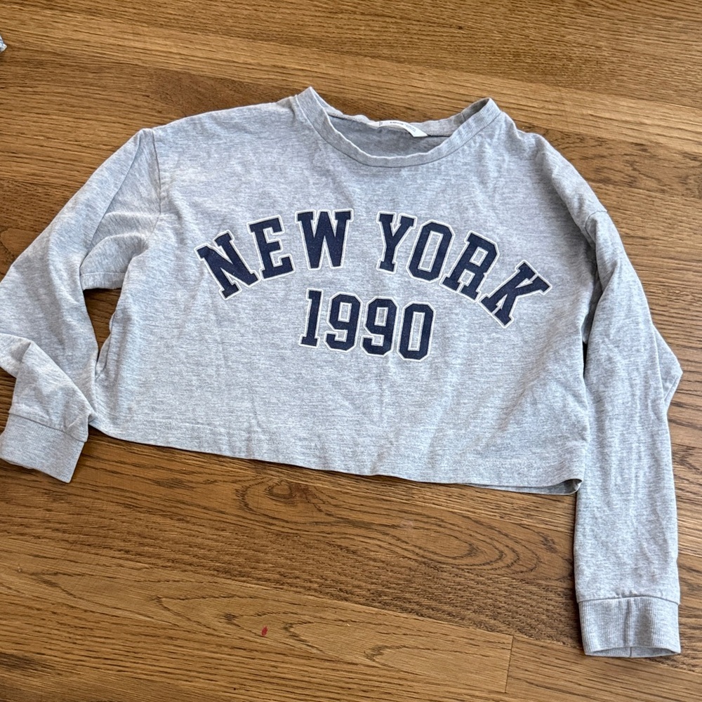 Mango (MNG) Light Gray Cropped Sweatshirt